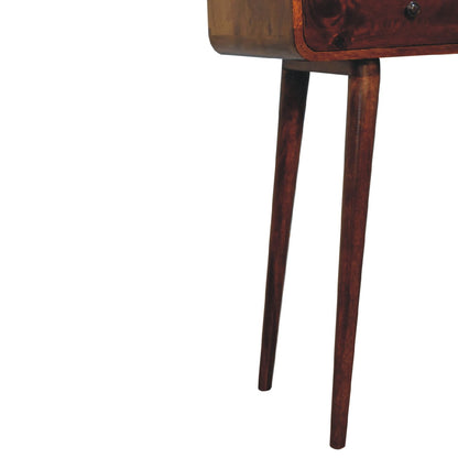Haltafel Veer met twee lades van massief mangohout in kastanjetint – detail van de slanke poten